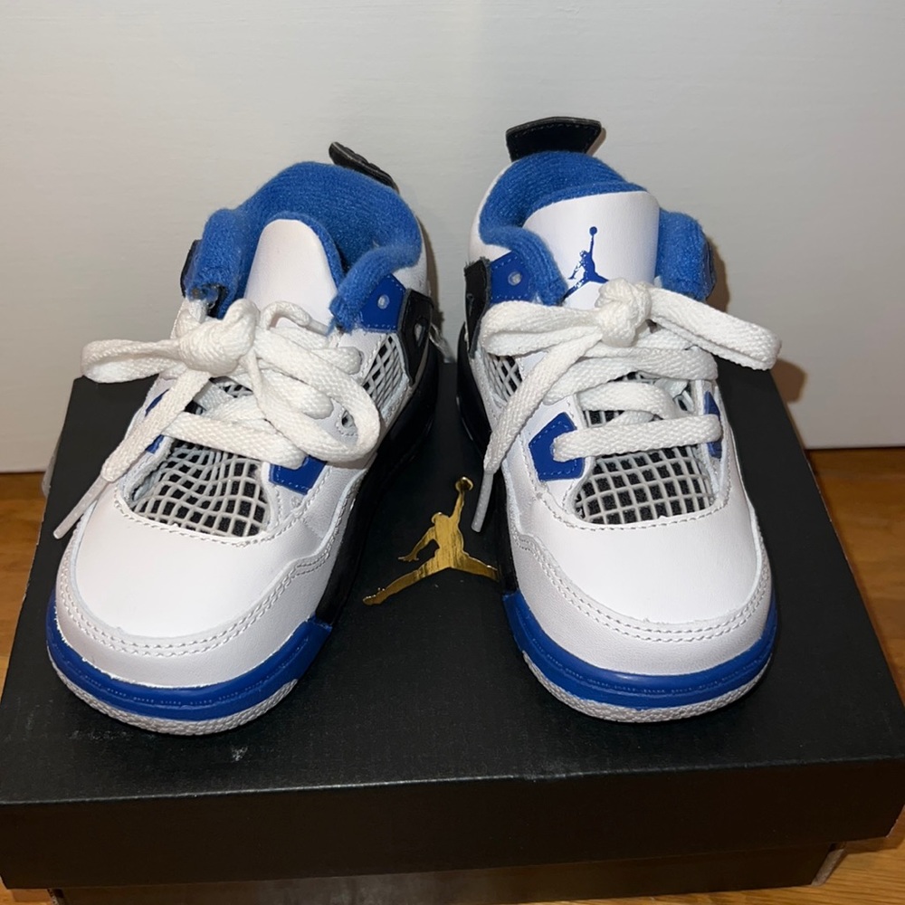 Kids Jordan’s retro